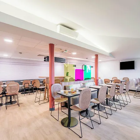 Hotel Roi Soleil Mulhouse-kingersheim 2*