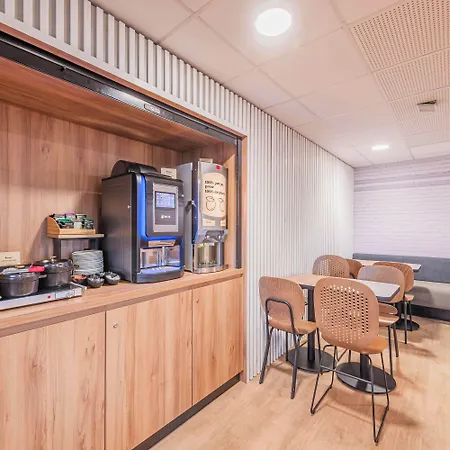 Hotel Roi Soleil Mulhouse-kingersheim 2*